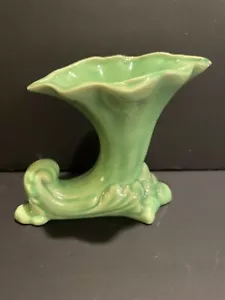 Vaso verde metà secolo corno di abbondanza Cornucopia arte ceramica anni 50 USA non marcato - Foto 1 di 7