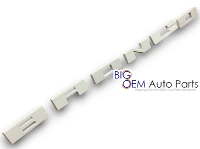 Ford Bronco 2021-2025 parrilla delantera blanca placa de identificación emblema OEM M2DZ-8A224-AA Foto 1 de 4