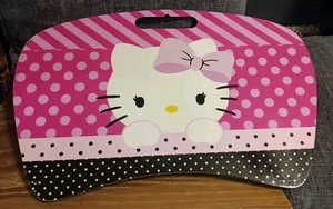 Tabla/escritorio de regazo Hello Kitty con cojín y compartimento con cremallera 2014 18" X 10,5" - Imagen 1 de 18
