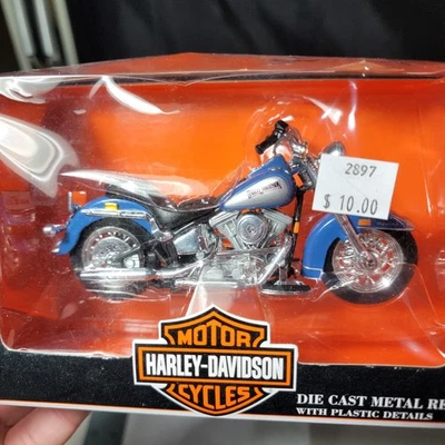 Motocicletta 2000 Maisto Harley Davidson 1986 FLST Heritage Softail 1:18 serie 8 - Immagine 1 di 4