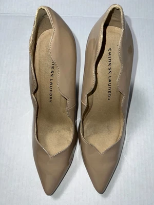 Zapatos de salón de tacón festoneado para mujer talla 9 Chinese Lavandería STAR TURN CHAROL TOSTADO/DESNUDO Foto 1 de 4