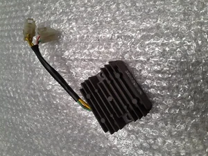 Hyosung GT250 GT 250 2013 Regulator Rectifier 18,000km - Picture 1 of 4
