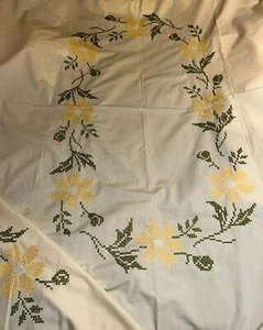 Tovaglia Vintage Ricamata 50x70" Grandi Fiori Gialli Ogni Angolo & Centro - Foto 1 di 19