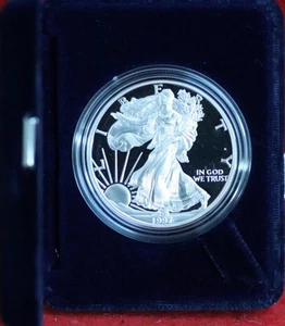 Uncirculated Proof 1997 Philadelphia Mint American Eagle 1oz Silver One Dollar - Picture 1 of 2