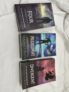 3 Of The Divergent Series Book pb Box Set: Divergent, Allegiant, Four - Picture 1 of 3