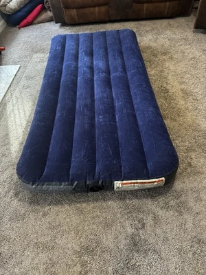 Intex Twin Size Classic Downy Inflatable Air Bed Mattress 68757WA (Blue) - Image 1 of 2