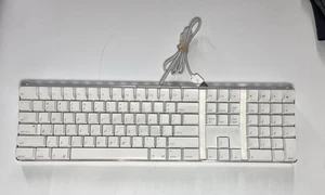 OEM Apple USB Wired Keyboard Model A1048 iMac MacBook w/ Numeric Keypad Tested - Picture 1 of 7