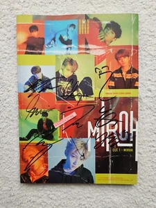 Álbum promocional firmado por Miroh Cle 1 Stray Kids autografiado por Miroh ver smudge VENDEDOR DE EE. UU. - Imagen 1 de 20