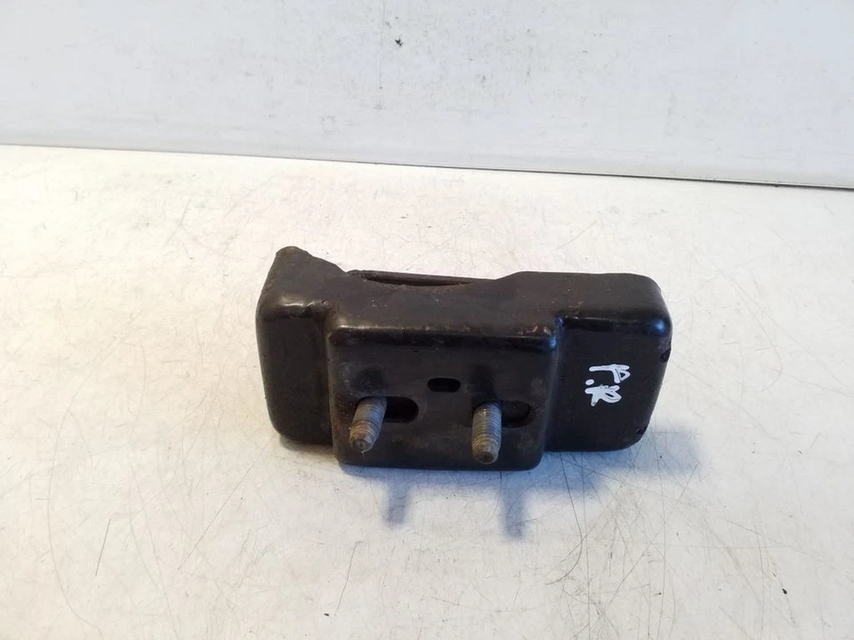 Iveco Daily 5th Gen 2013 Diesel 93kW Engine Mount Motor Damper 5801283685 - Image 1 of 2