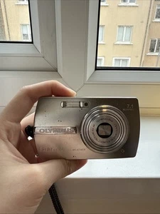 Olympus Stylus 710 Digital Camera - Picture 1 of 5