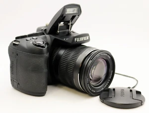 Fujifilm FinePix HS25EXR 16.0MP Digital Camera, 30x Zoom, Full HD Video – Tested - Picture 1 of 24