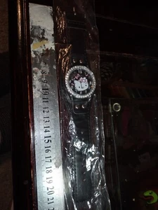 NICE KIDS QUARTZ HELLO KITTY DESIGN WATCH WITH CRYSTALS,BLACK FACE& STRAP,NEW - Picture 1 of 3