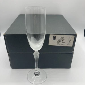 Vintage Lily Frosted Crystal x 6 Flute Glasses Slovakia Boxed VGC - Picture 1 of 6