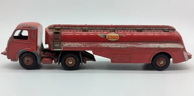 Vintage French Dinky  Panhard Esso Tanker Made In France Meccano  — 第 1/4 张图片