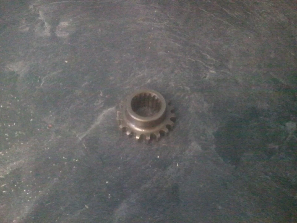 Conjunto de piñón accionado por generador Kawasaki 91-03 # 12046-1127 Ninja ZX-9R 900 Foto 1 de 2