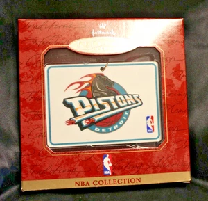 Hallmark Ornament - NBA Collection - Detroit Pistons - 1997 - QSR1242 - Bild 1 von 2