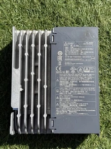 Servo amplificador de CA usado Mitsubishi MR-JE-40B - Imagen 1 de 6