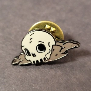 Vtg Disney Disneyland January 2001 Mini Pin Neverland Skull Rock Peter Pan PA - Picture 1 of 2
