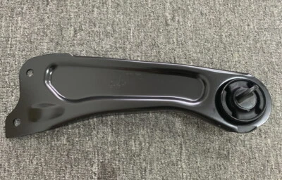 OEM 55270-AT000 BRAZO CONJUNTO-RR BRAZO DE ARRASTRE, IZQUIERDA EMS para Hyundai Kona 2024 ~ 2025 Foto 1 de 4