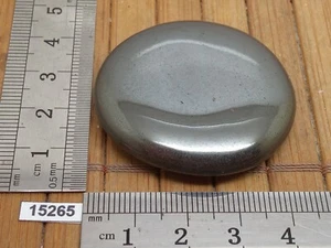 Hämatit Natur Flachstein Kiesel 53,8g AB QUALITÄT Anti Schmerzen Menstruation - Bild 1 von 3