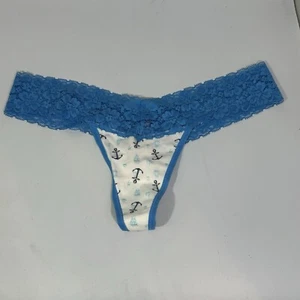 Victoria Secret Love Pink Vintage Medium Low Rise Thong Lace NWT 2006 Anchors - Picture 1 of 11