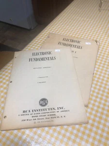 Two 1950's RCA INSTITUTES HOME STUDY ELECTRONIC FUNDAMENTALS BOOKS Manuals READ - Picture 1 of 14