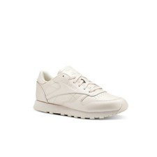 light pink reebok shoes