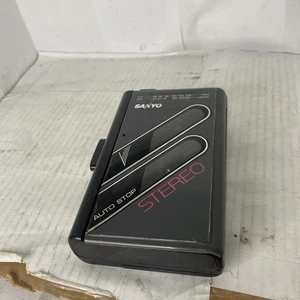 Vintage Sanyo Stereo M GR62 tragbarer Kassettenspieler nur für Teile und Reparaturen - Bild 1 von 8