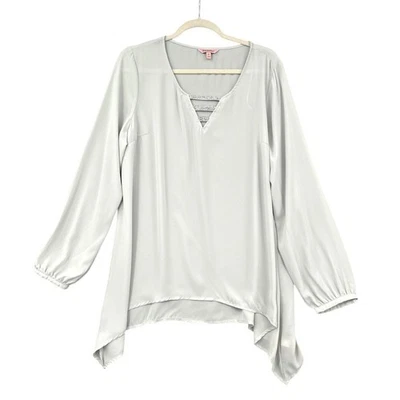 Juicy Couture Light Gray V-Neck Long Sleeve Asymmetrical Hem Tunic Blouse XL - Image 1 of 4