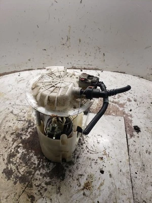 Conjunto de bomba de combustible 3,3 L para caravana 08-10 1328084 Foto 1 de 4