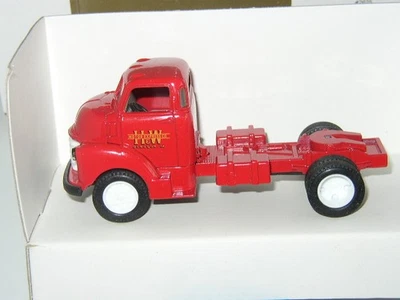 ERTL CLASSIC VEHICLES – CHEVY CAB ROUGE 1947/50 réf 2625 échelle 1/43 - Photo 1/4