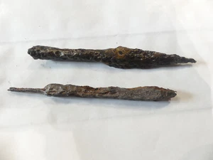ARME D'HAST Médiévale lot de 2 carreaux d’arbalète 13em 14em siècle Dauphiné - Picture 1 of 1