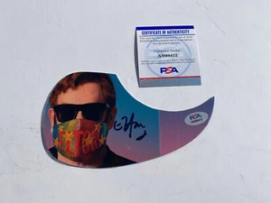 ELTON JOHN SIGNED AUTOGRAPHED THE LOCKDOWN GUITAR PICKGUARD PSA/DNA - Imagen 1 de 1