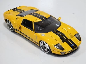 Jada 1:24 Scale Diecast 2005 Ford GT, Yellow #90225 - Picture 1 of 16