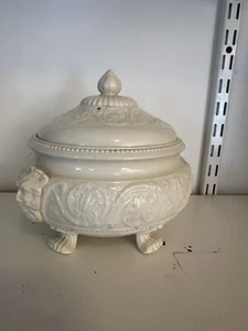 Wedgwood Antique China: Covered Dish Set - Picture 1 of 10