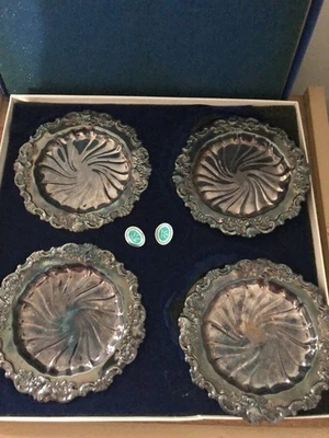 4 Wallace Silversmiths Baroque Small Coasters Silverplate In Box - Image 1 of 3