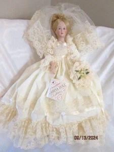 Gambina Doll New Orleans Lorraine Wedding 1997 #7102 19" - Picture 1 of 4