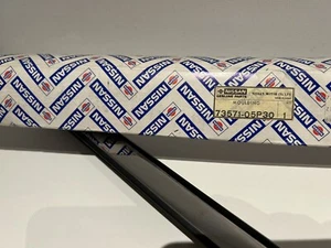 73571-05P30 Strip Targa Roof Nissan 300 ZX - Picture 1 of 3