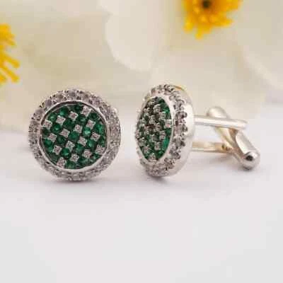 Мужские костюмы запонки с изумрудом круглой огранки с лабораторным покрытием из белого золота 14 карат - Изображение 1 из 4