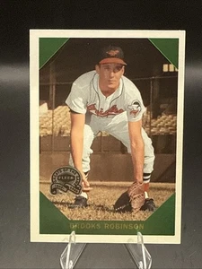 2000 FLEER GREATS OF THE GAME - RETROSPECTION  -BROOKS ROBINSON ORIOLES #5⚾️⚾️⚾️ - Picture 1 of 7