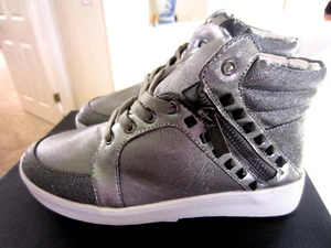 Kenneth Cole Reaction Kids GUNMETAL SILVER Missy Side Zip LACE SNEAKERS Sz 1.5 - Picture 1 of 10
