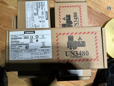 Batería original Lenovo 61++ 72Wh P52S T470 T480 T570 T580 2021 al por menor 4X50M08812 Foto 1 de 4