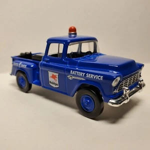 2003 Mattel Matchbox 1955 Chevrolet 3100 Mobilgas Battery Service Truck - Picture 1 of 13