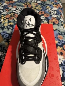 Size 13 - Nike Kyrie Infinity TB Promo White Black - Picture 1 of 6