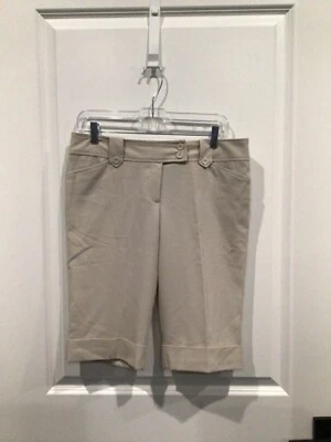Usado en Excelente Condición Tracy Evans Mujer 7 Beige Pantalones Cortos Botones Cremallera Bolsillos Delanteros Cinturón Trabillas * Foto 1 de 4