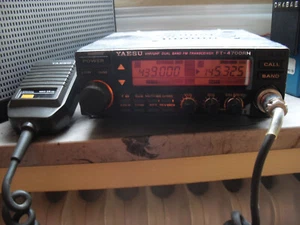 Yaesu FT-4700 RH Dualbandfunkgerät 2m/70cm - Bild 1 von 4