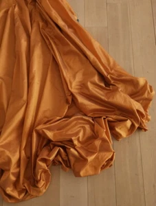 Tessuto al metro in pura seta color arancio (Antique col.66) - Imagen 1 de 1