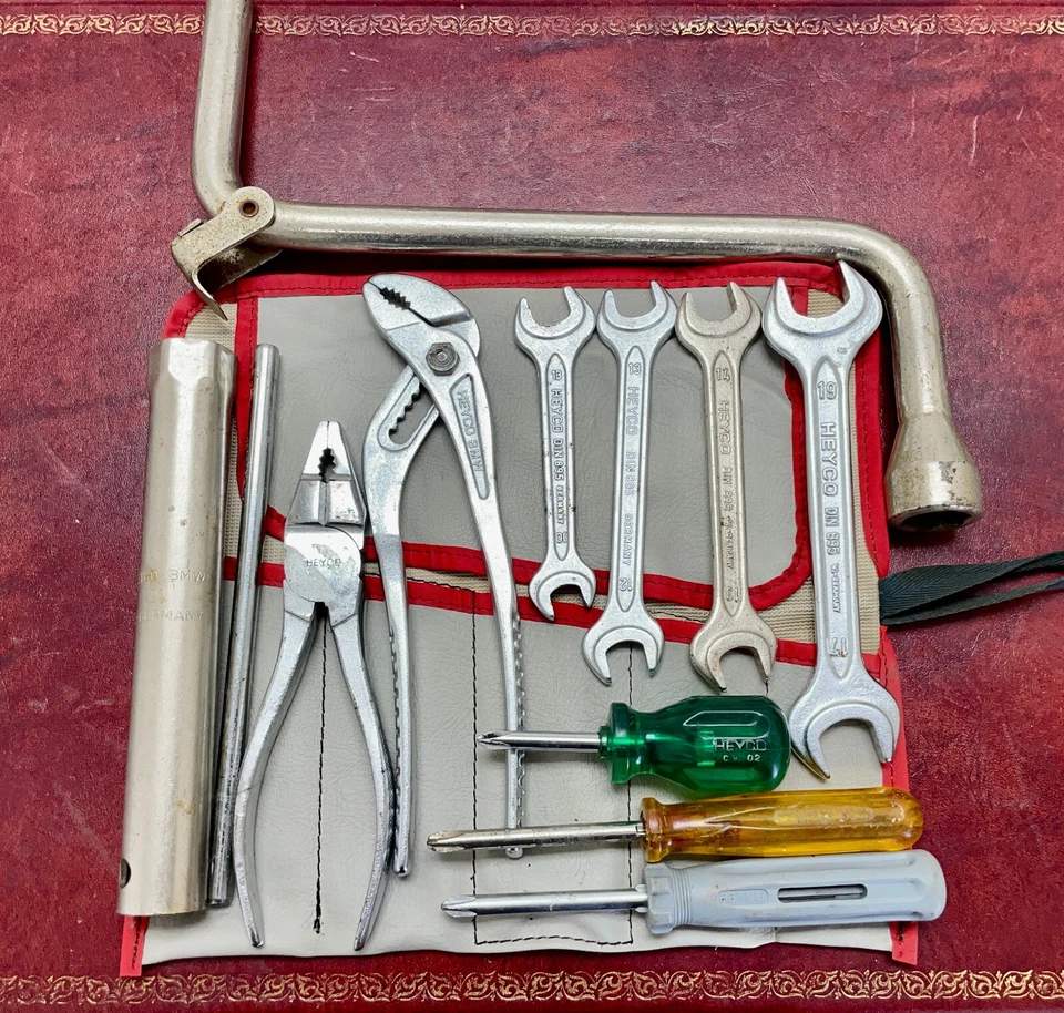 BMW OEM E10, 1500,1600, 1800, 2002 Tii, ALPINA & TURBO Tool Kit - Image 1 of 4