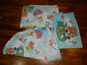 Juego de sábanas dobles vintage años 70 PACIFIC Disney Mickey Mouse Main Street Parade (KK-5) - Imagen 1 de 4