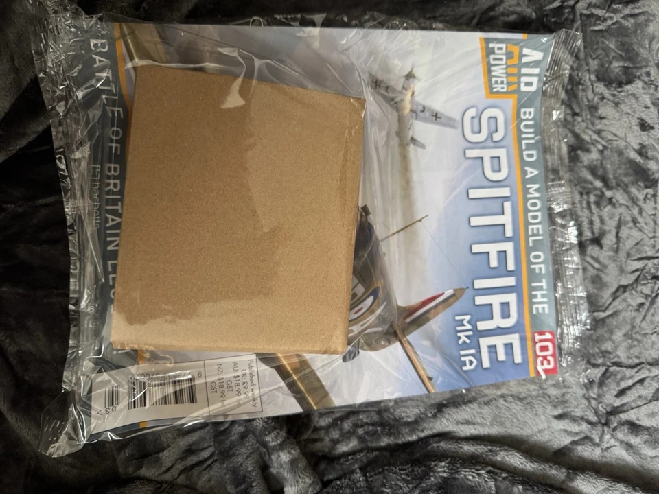 Issue 103-BUILD A MODEL OF THE SPITFIRE Mk 1A -HACHETTE - Brand new and sealed - Image 1 of 2